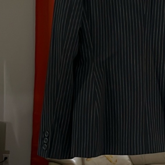 Tahari Pin Stripe Women’s Blazer Jacket Size 10 - Picture 4 of 6